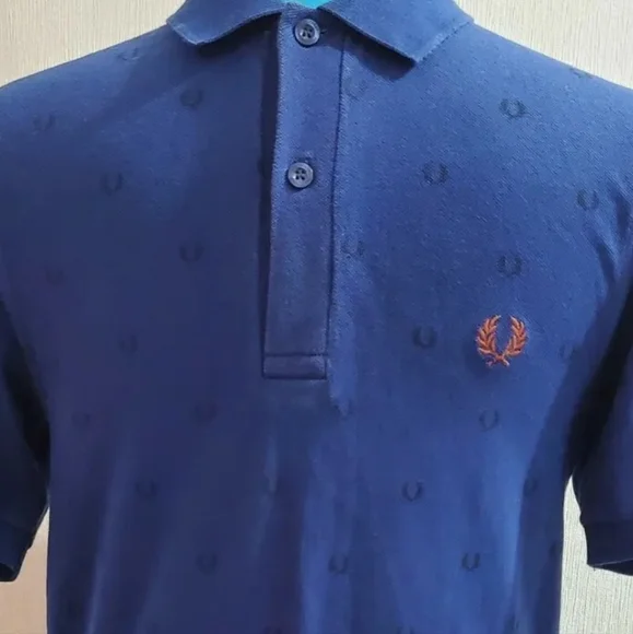 Fred Perry blue polo Small 36" multi laurel Crest print Monogram - Picture 3 of 6